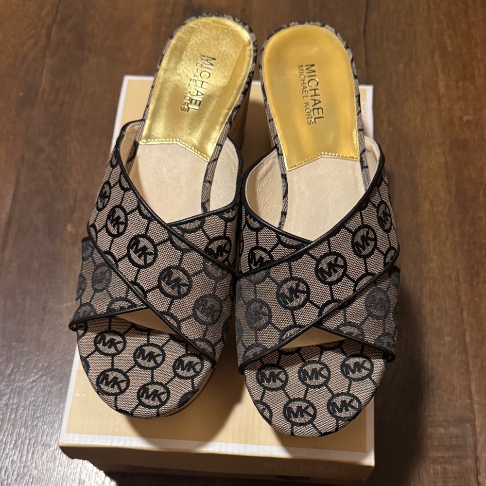 Michael Kors Black and Brown Patterned Sandals